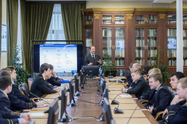 Лекция профессора Фрайбергской горной академии Карстена Дребенштедта 