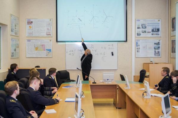 Курс лекций по направлению "Электроснабжение горного производства" профессора Краковской Горно-металлургической Академии (Польша) Станислава Пирога