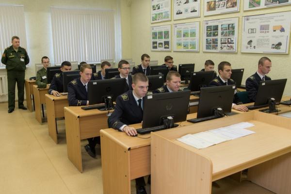 5 июня. Военная кафедра. Экзамен по предмету "Тактическая подготовка"