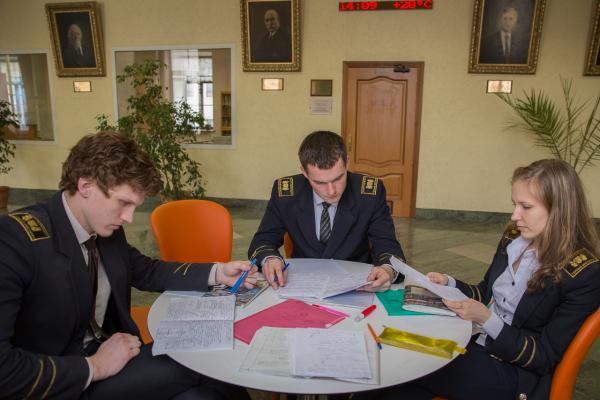 Студенты Горного университета готовятся к зачету
